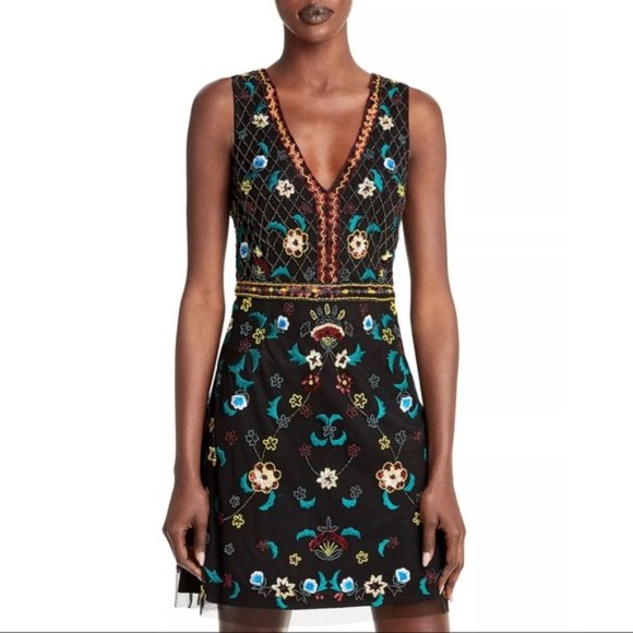 Aidan Mattox Bead & Sequin Embroidered Dress 2 6 10$295 - Picture 1 of 10